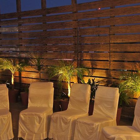 Hotel Surya Prime Kota  Ngoại thất bức ảnh