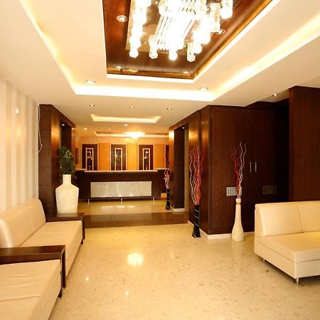 Hotel Surya Prime Kota  Ngoại thất bức ảnh