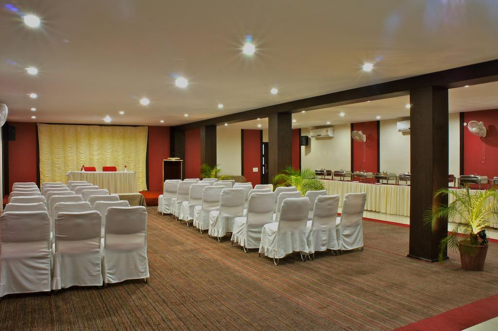 Hotel Surya Prime Kota  Ngoại thất bức ảnh